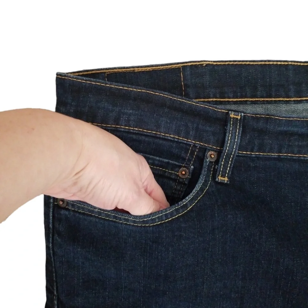 Levi's 541 Men's Blue Dark Wash Athletic Fit Tapered‎ Jeans Sz. 42